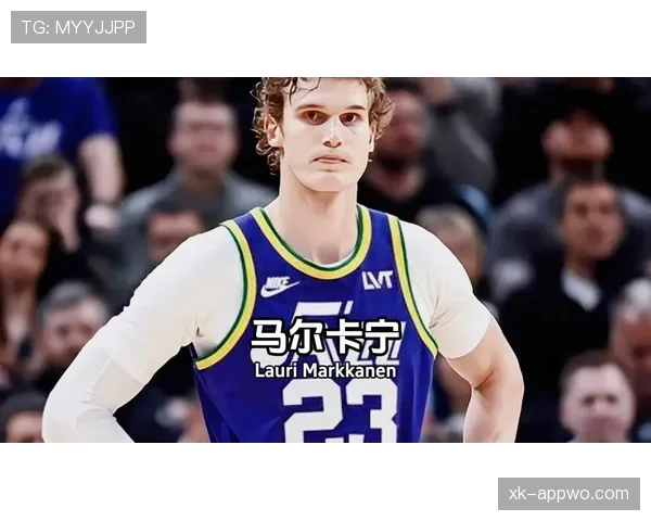 马尔卡宁在挡拆中砍下高效得分,持续拉开与队友的配合差距 马尔卡宁在挡拆中砍下高效得分,持续拉开与队友的配合差距